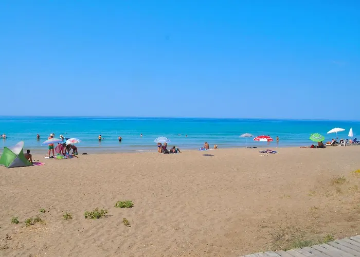 Holiday Apartment Yannis On The Beach Of Agios Gordios In Corfu